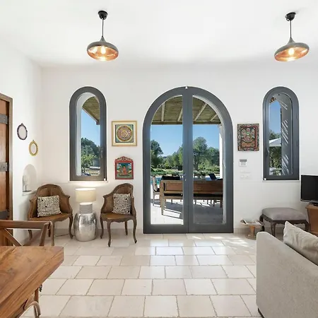 Villa In Olive Groove *